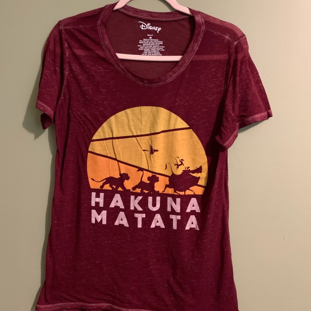 Hakuna Matata Disney women’s T-shirt burgundy